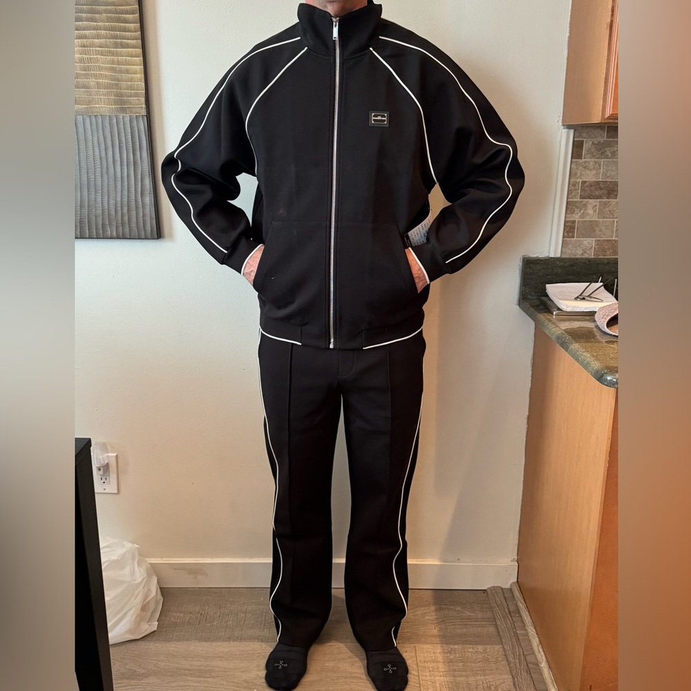 Karl Lagerfeld-Men’s M Scuba knit Black Track Suit w/White Accents/NWT (Sample)